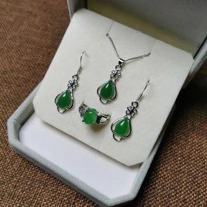 Green Jade Gemstone Jewelry Set